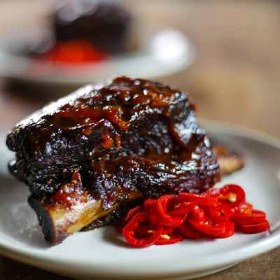 david-carter-s-barbecue-beef-short-ribs-with-pickled-red-chillies